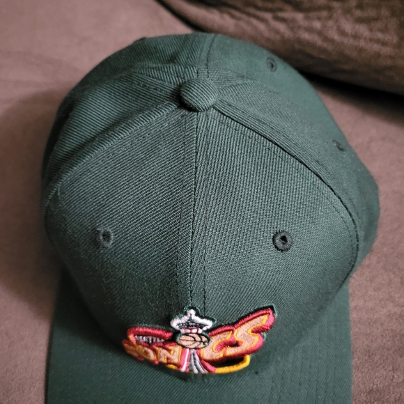 Mitchell & Ness Seattle Supersonics Green Snapback Hat - Picture 7 of 7